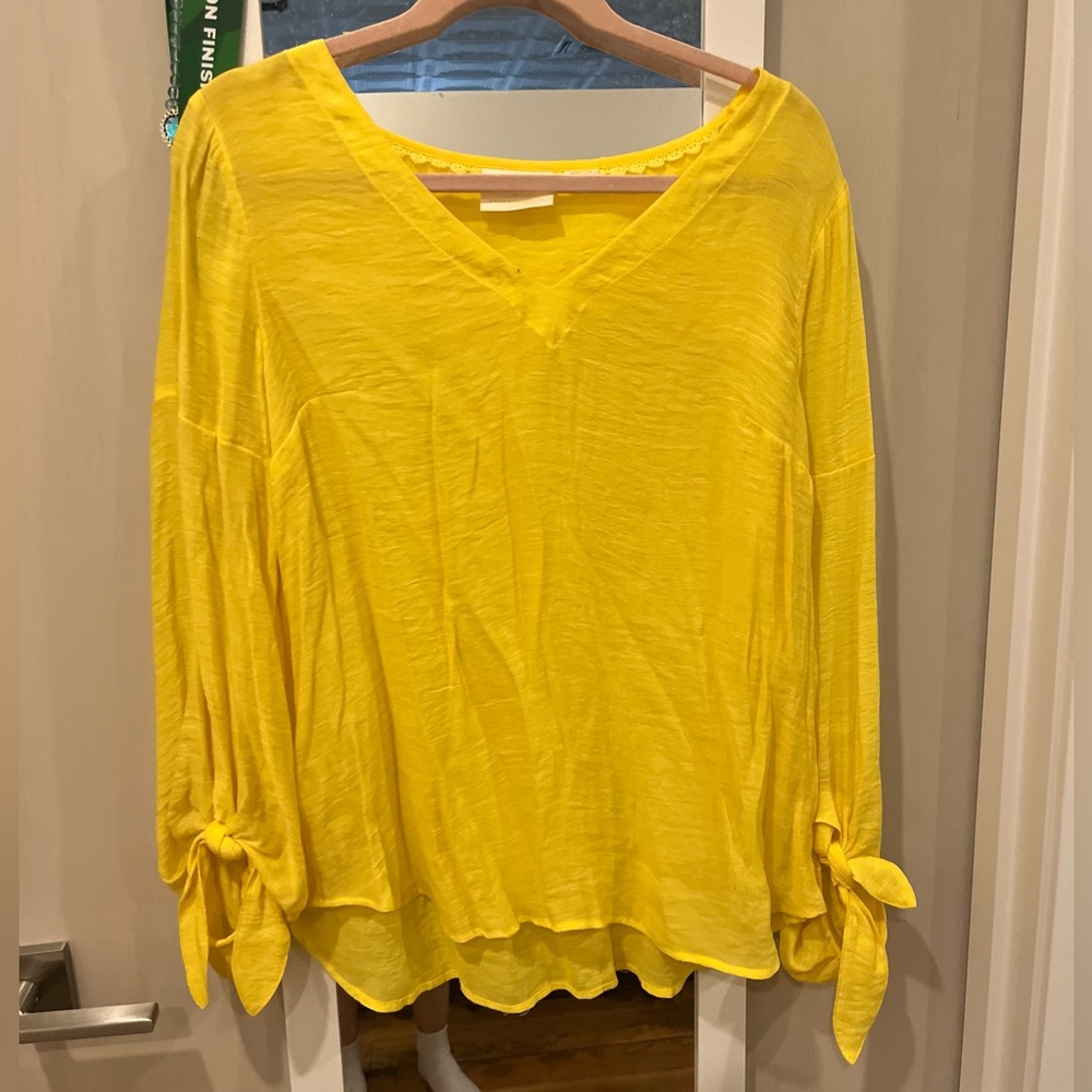 yellow top